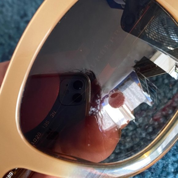 Burberry Sunglasses - Picture 5 of 7